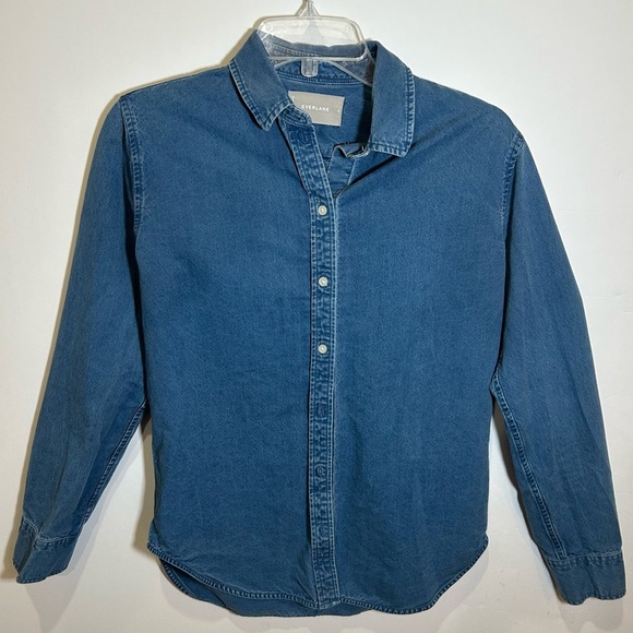 Everlane Tops - Everlane Classic Blue Casual Women’s Button Down Denim Shirt Sz 2